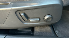 Volvo Xc40 1.5 T4 Recharge PHEV Plus Dark 5dr Auto Estate